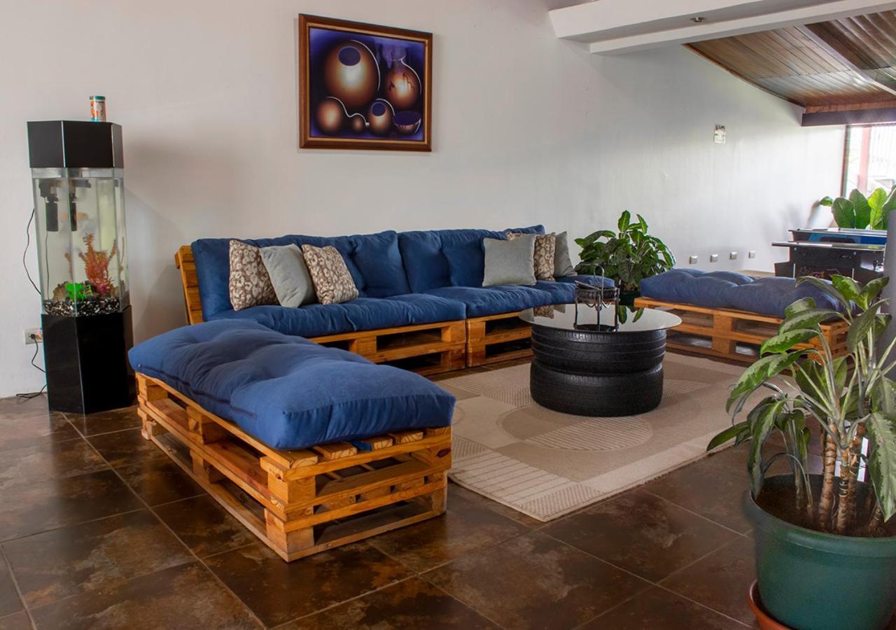 Eco Stay Hostel Сан-Хосе Экстерьер фото